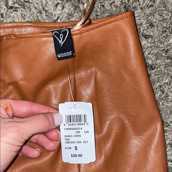 Windsor Tan Skirt - Picture 3 of 3